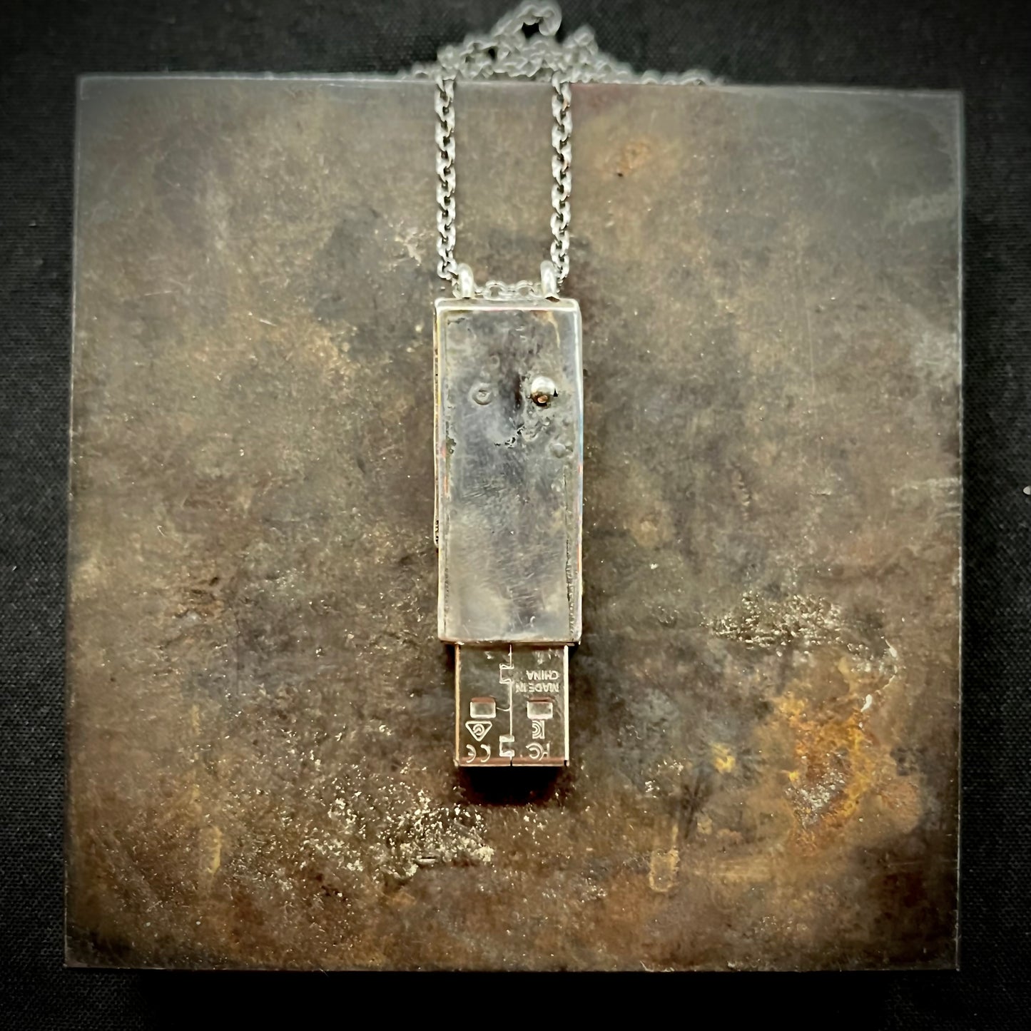 USB necklace - 125GB