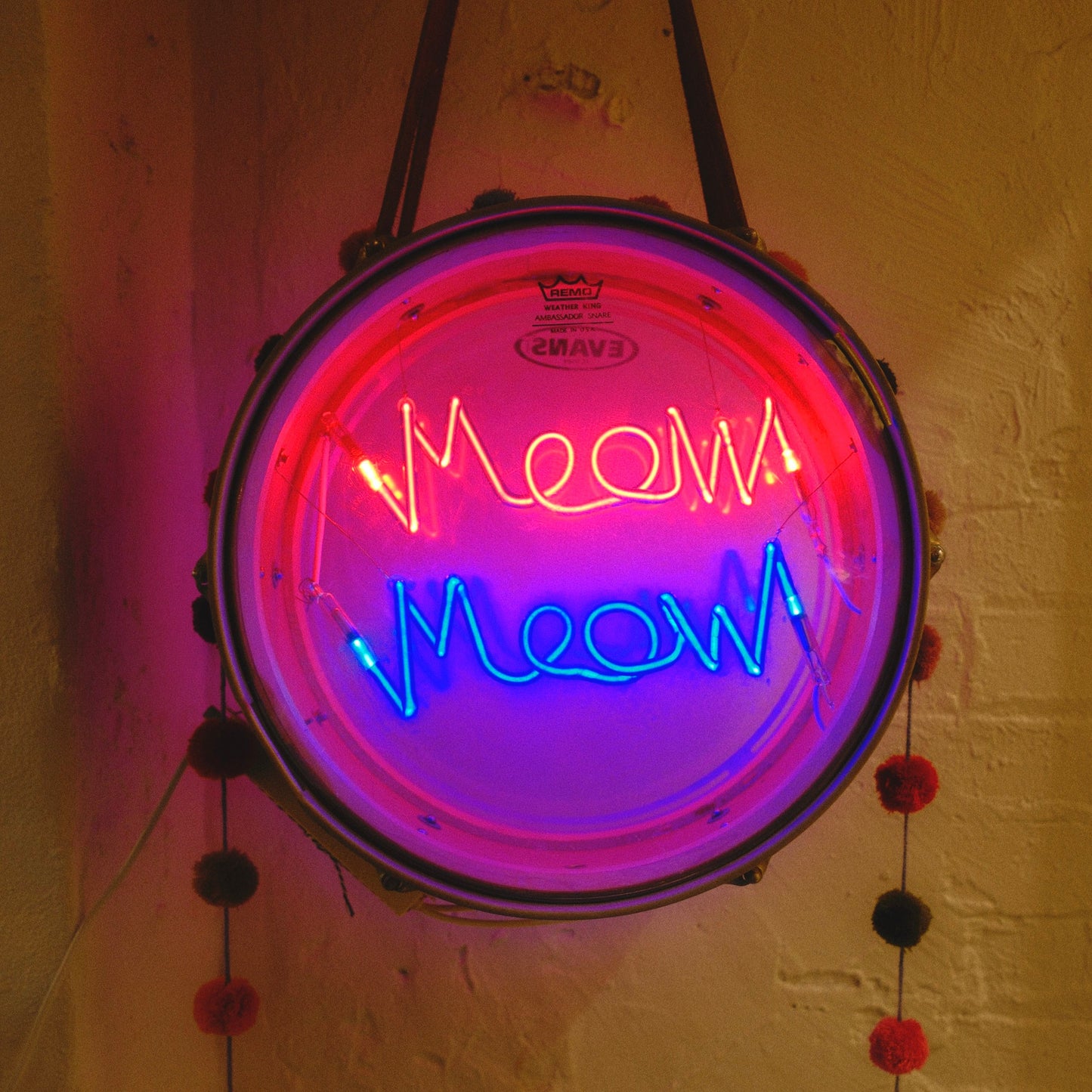Meow Meow - Neon