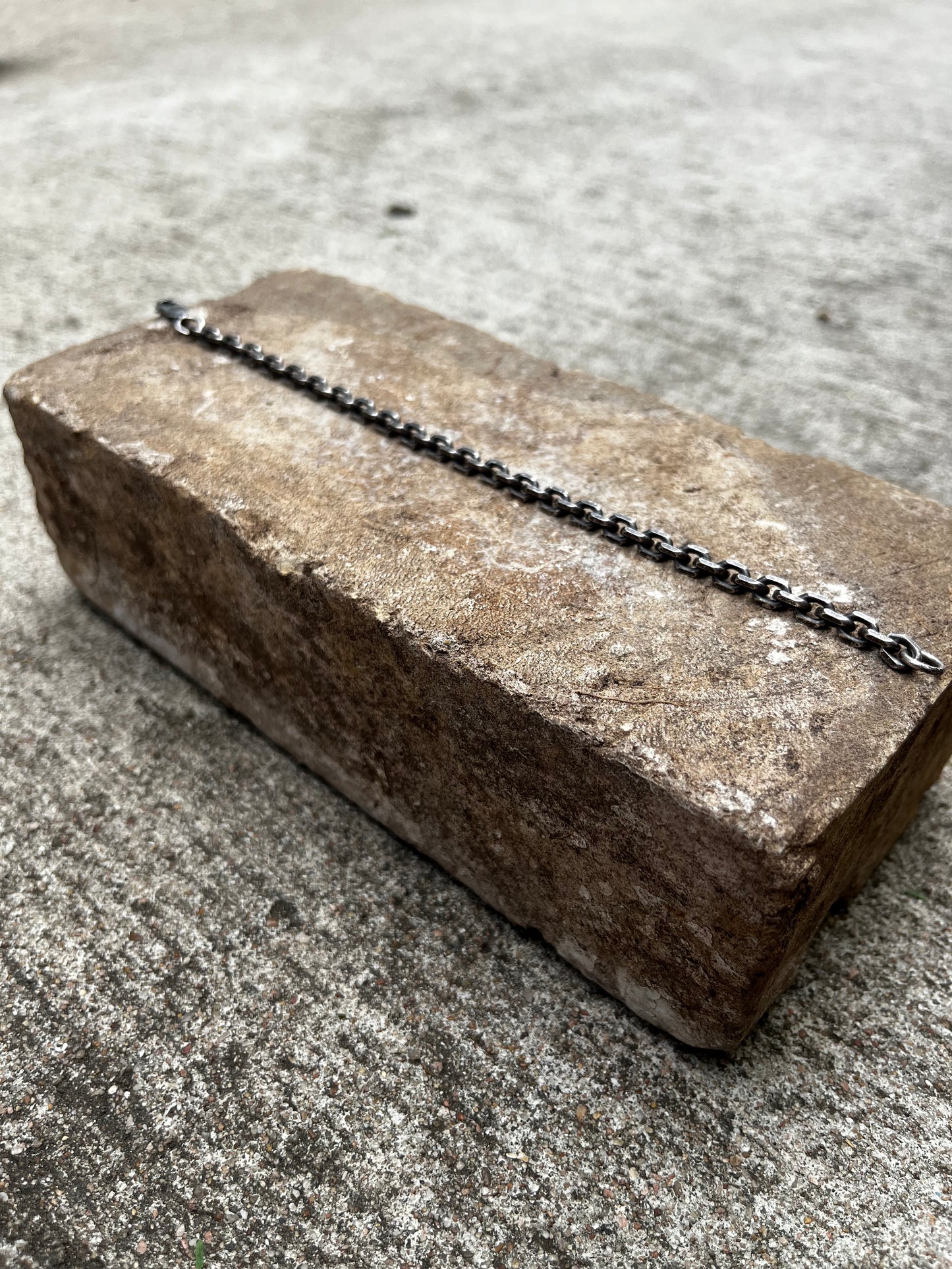 DE-B8 - Oxidized sterling silver bracelet