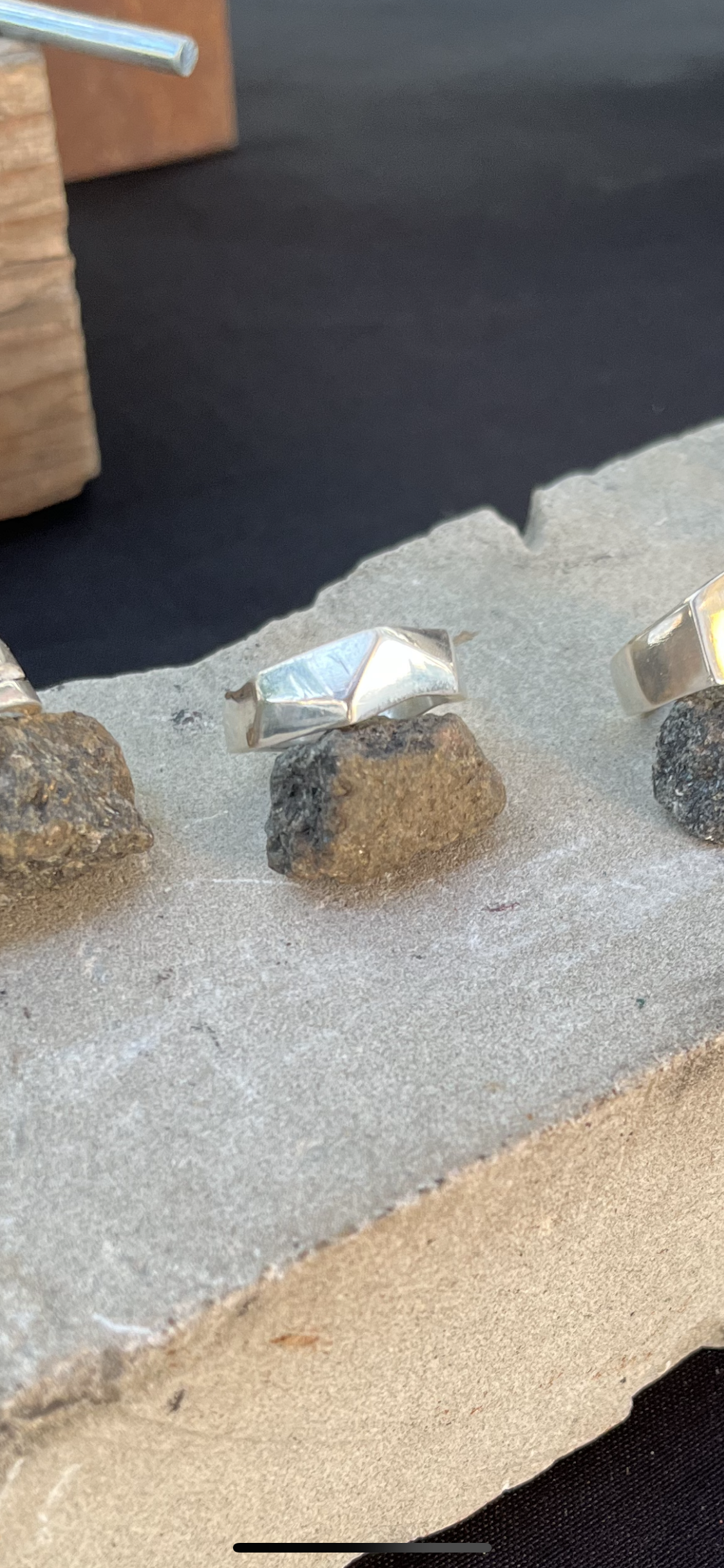 DE-R6 - Small faceted ring - sterling silver