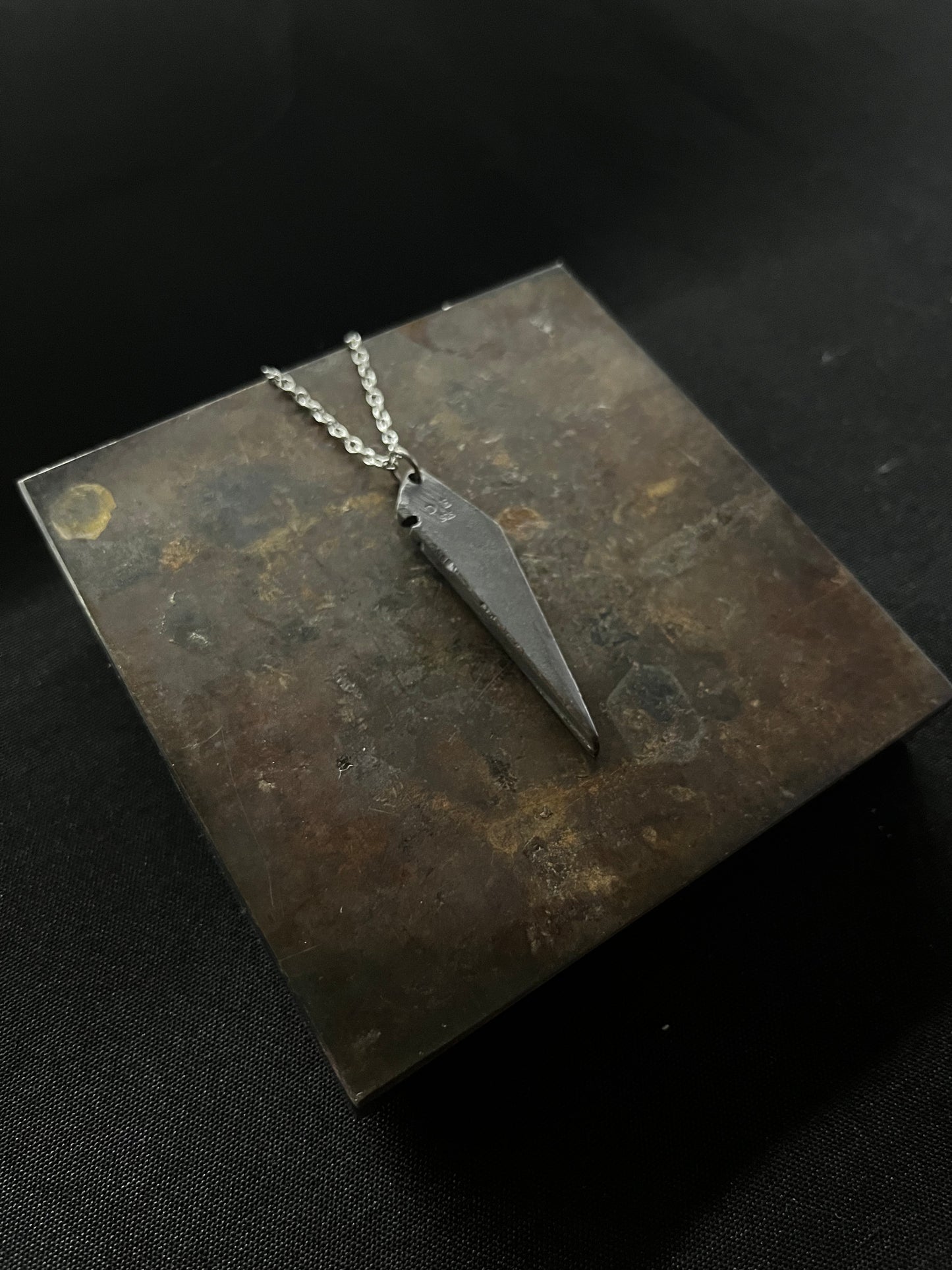 DE-P14 - Shard Necklace