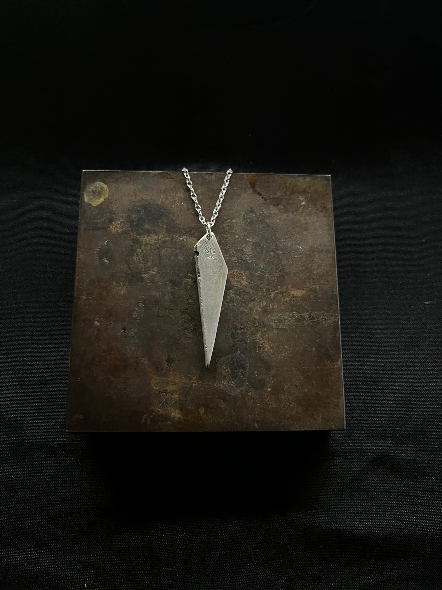 DE-P14 - Shard Necklace